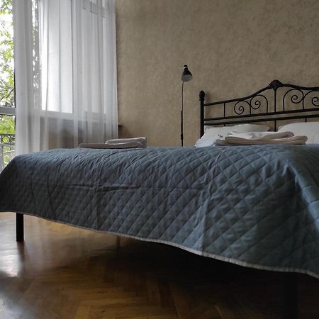 Tranquil Apartment In Vake Tbilisi Exterior foto